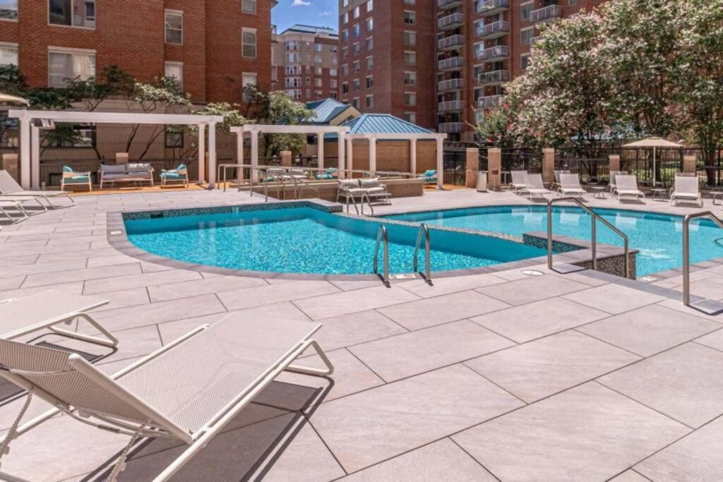 Fantastic 1 Bedroom At Ballston With Gym Apartment *