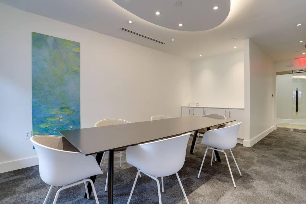 Fantastic 1 Bedroom At Ballston With Gym * Arlington